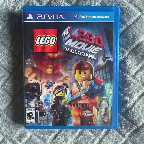 PS Vita bundle - Picture 3 of 10